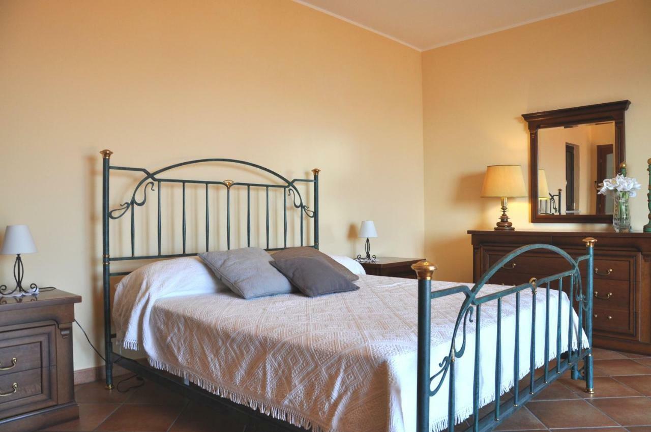 Villa Gemma Di Mare Santa Teresa Di Riva Exteriör bild